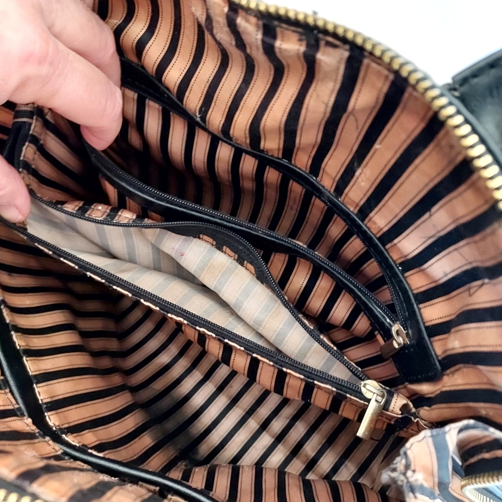 Large Black Tote Purse Bag with faux snake details satin lining - Picture 6 of 16